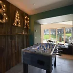 Дом отдыха Chic Retreat Near & Fens Вэм