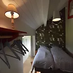 Дом отдыха Chic Retreat Near & Fens Вэм