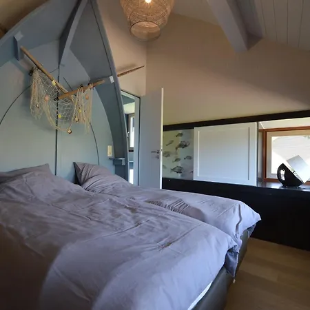 Chic Retreat Near & Fens Weismes