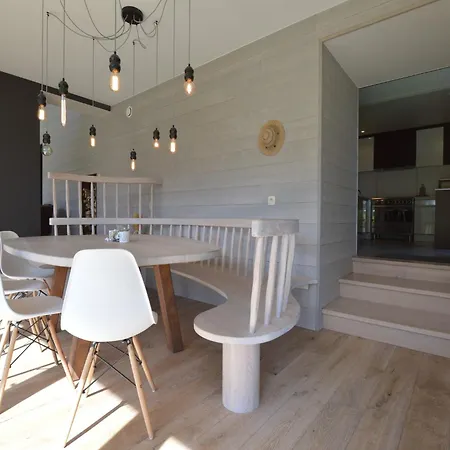 Chic Retreat Near & Fens Ferienhaus Weismes