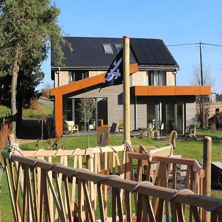 בית נופש Chic Retreat Near & Fens *