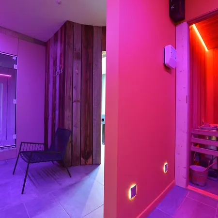 Chic Retreat Near & Fens Weismes