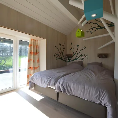 בית נופש Chic Retreat Near & Fens