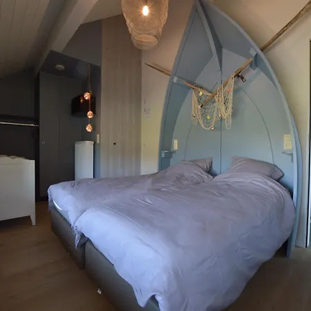 Ferienhaus Chic Retreat Near & Fens Weismes